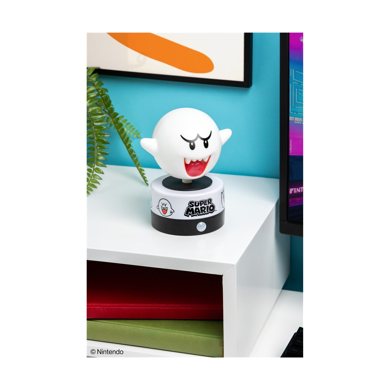Paladone: Super Mario - Boo Room Guard Lamp (PP14434NN) - Sunday Habit