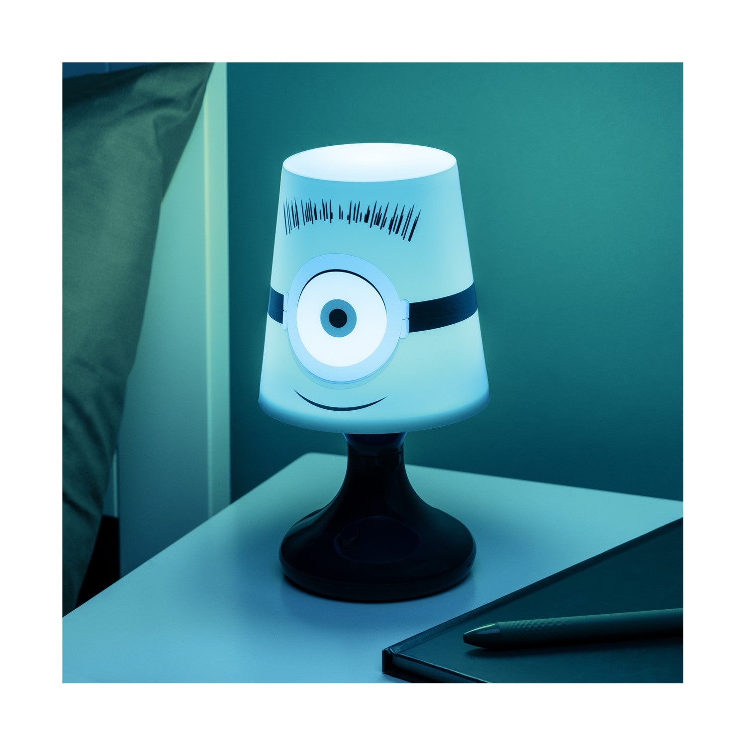 Paladone: Minions Table Lamp (PP13390MN) - Sunday Habit
