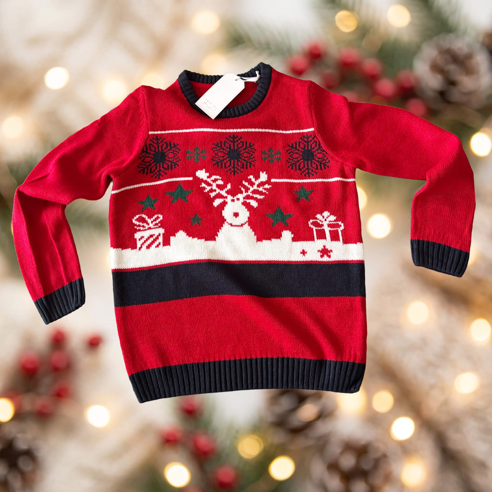 4в1 Коледен ПУЛОВЕР комплект: Пуловер, чаша, чорапи и светеща гривна в КОЛЕДНА КУТИЯ